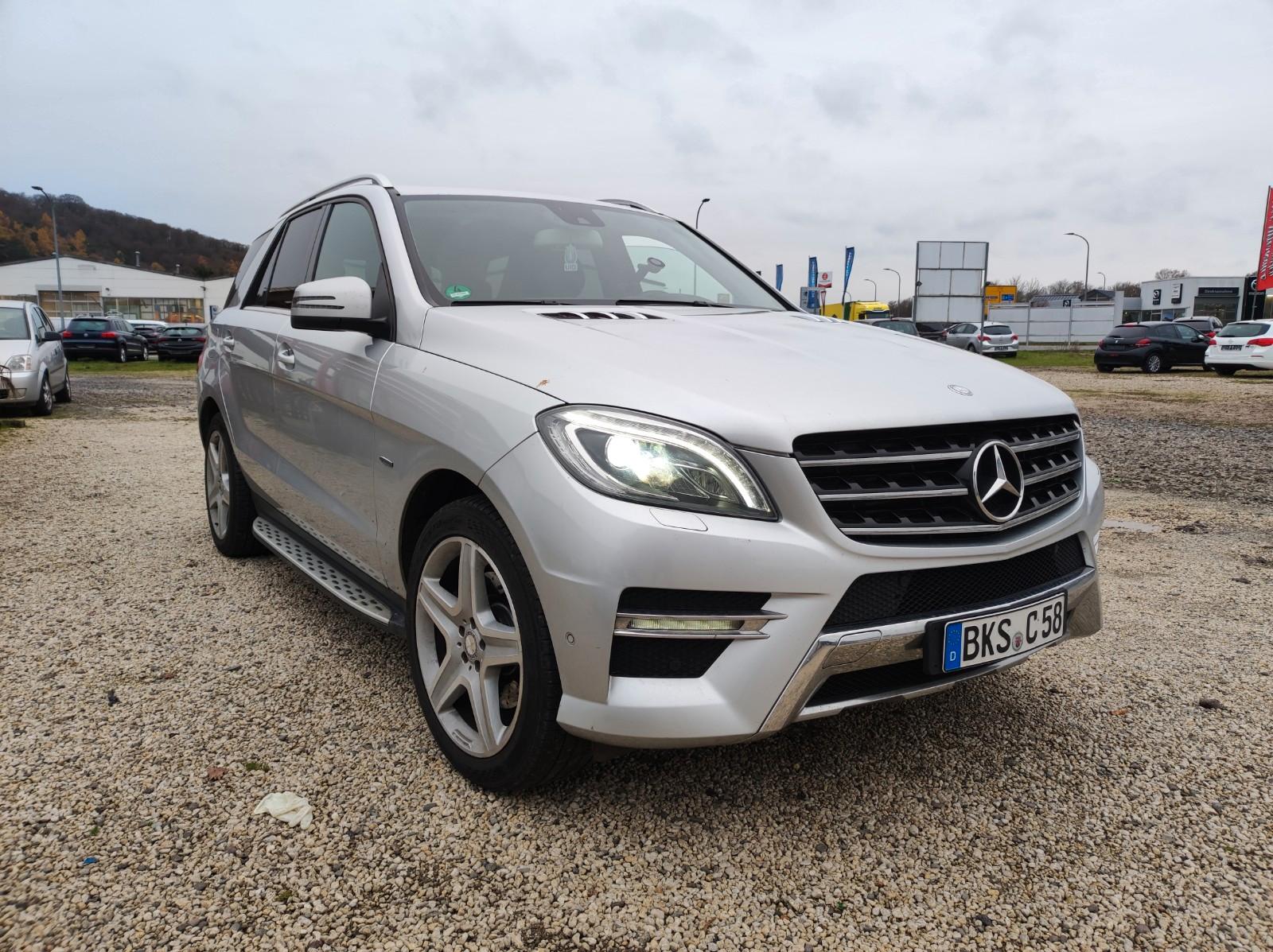 Mercedes-Benz ML 350 CDI BlueTec///AMG LINE