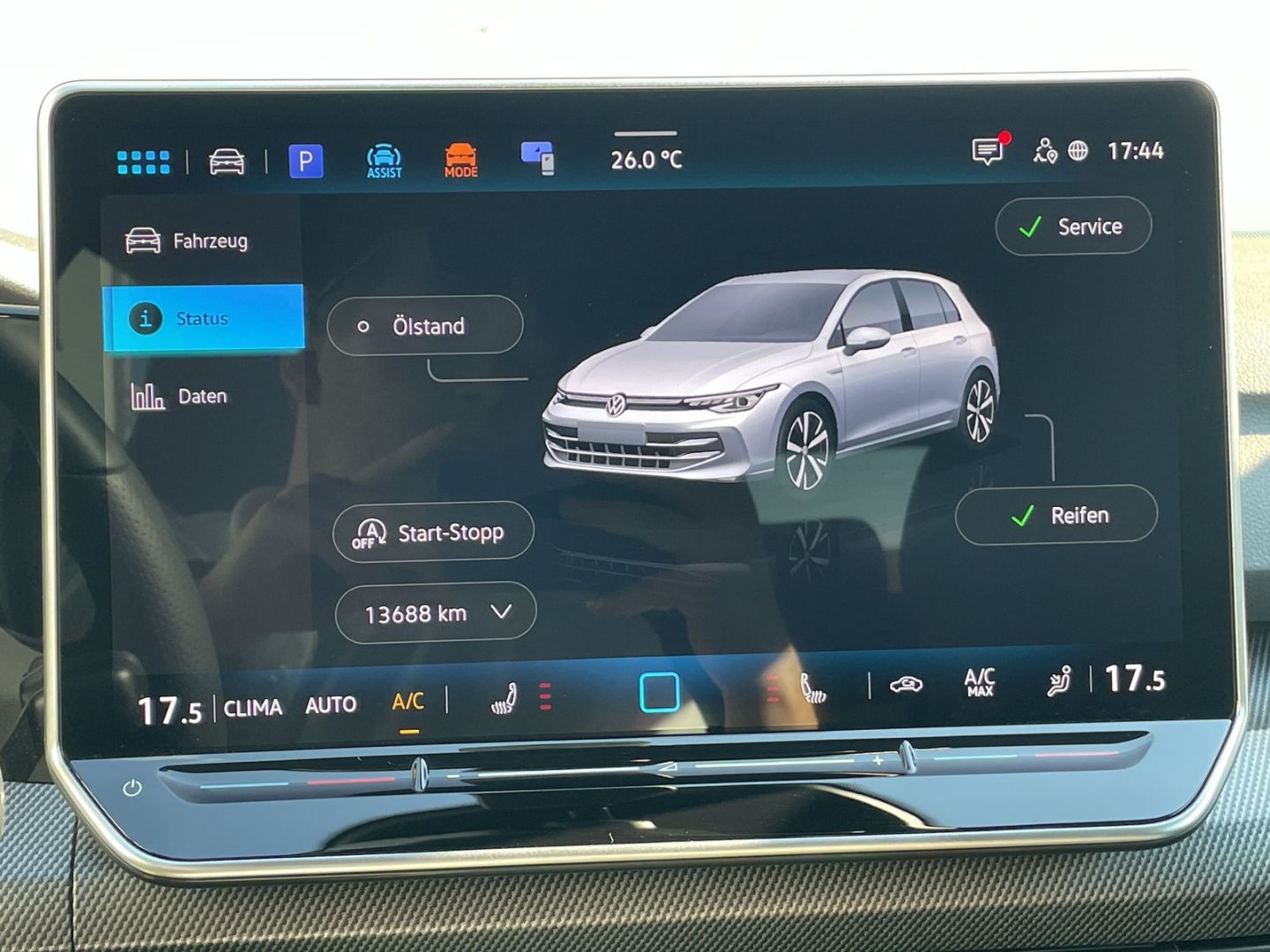 Golf VIII 1.5 eTSI DSG R-Line Kamera/Matrix/AHK/
