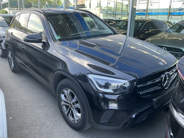 MERCEDES-BENZ GLC 220 d 4Matic Business Leder Memory Burmester