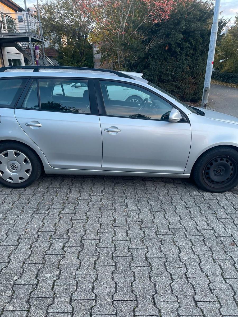 Volkswagen Golf 2013 — engine 105 HP (77kW)