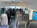 Volkswagen Crafter Bus M2 Trendl. 16+1 Sitzer 4490mm - Volkswagen Crafter mit Diesel-Antrieb: Kleinbus