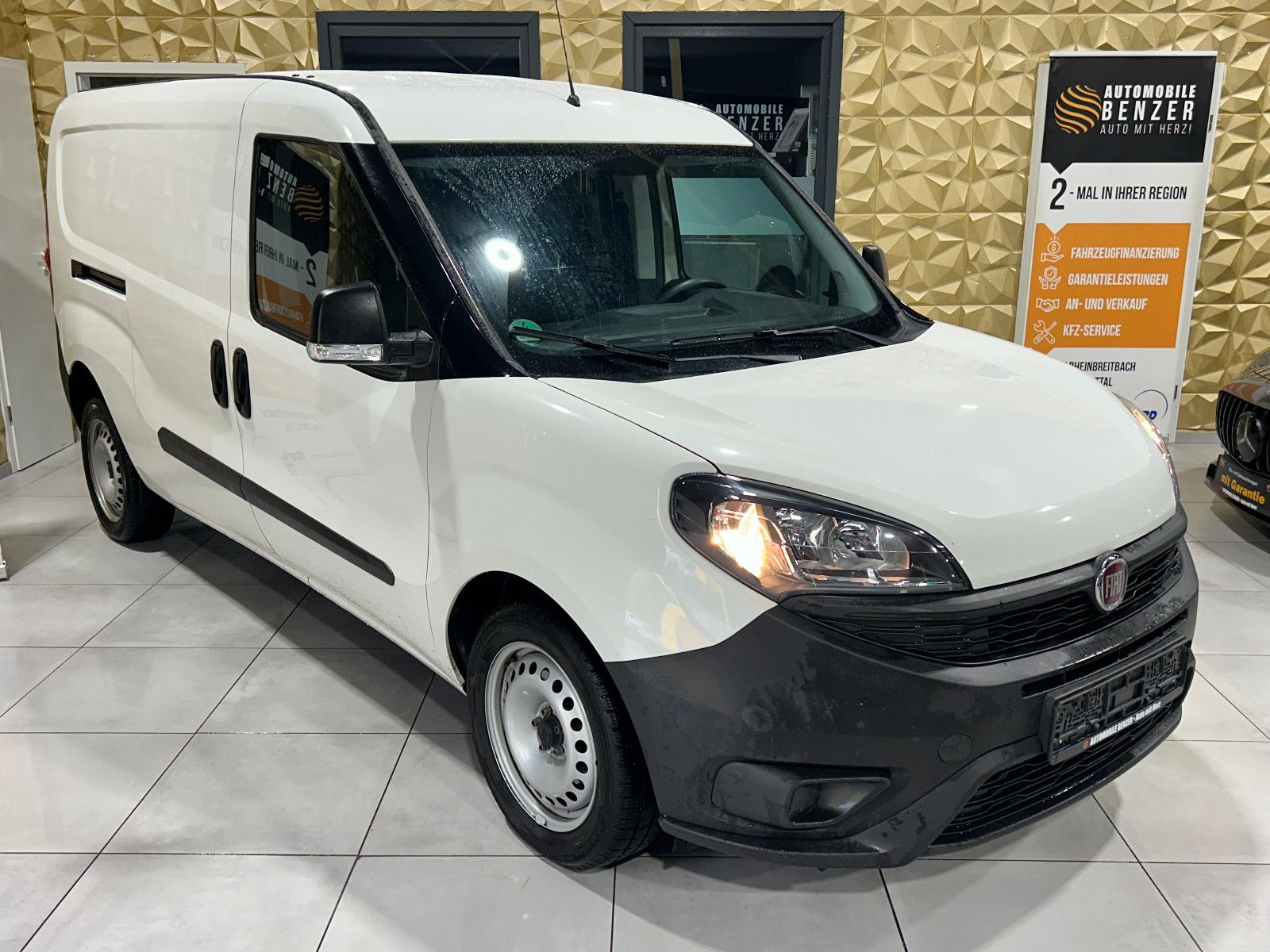 Fahrzeugabbildung Fiat Doblò MAXI/KAMERA/KLIMA/2-SITZ