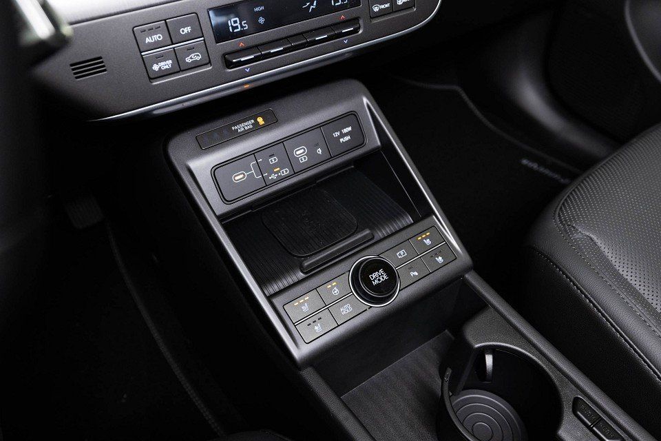 Fahrzeugabbildung Hyundai KONA Elektro 65,4kWh PRIME Leder Assi BOSE 19''