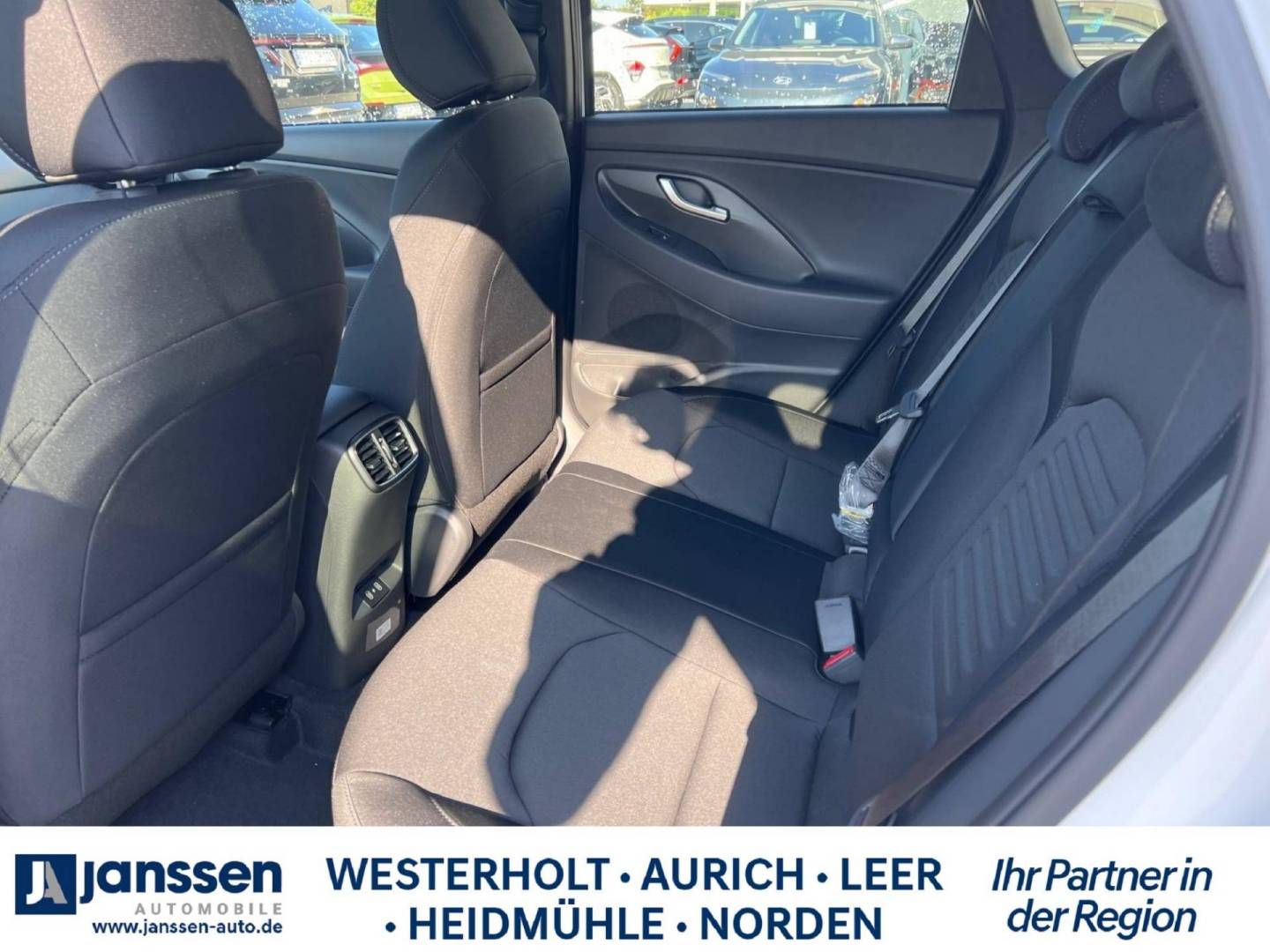 Fahrzeugabbildung Hyundai i30 Kombi ADVANTAGE