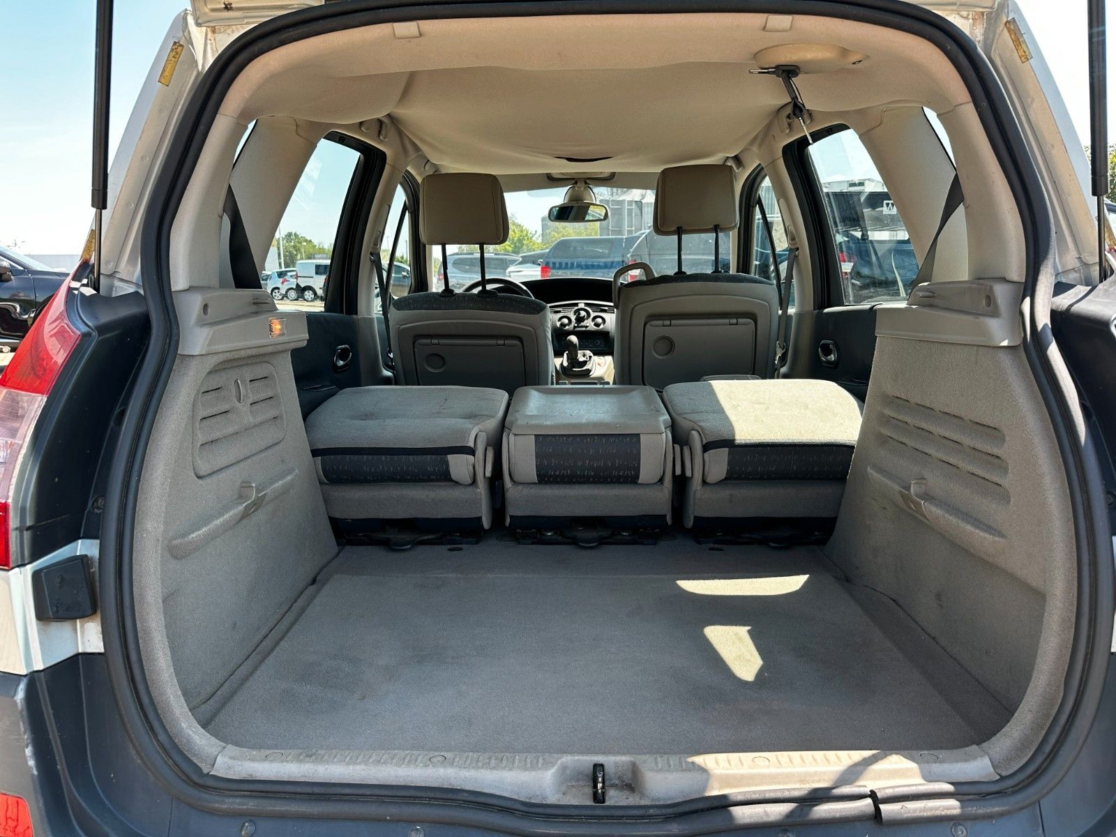 Fahrzeugabbildung Renault Scenic III Dynamique