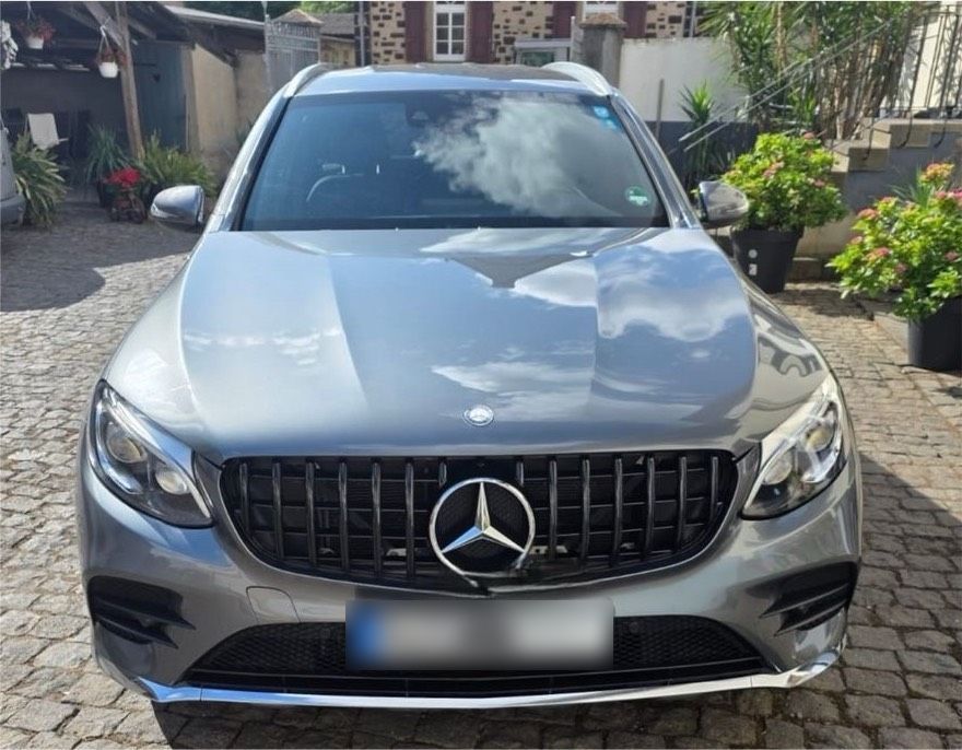 Image of Mercedes-Benz GLC 250
