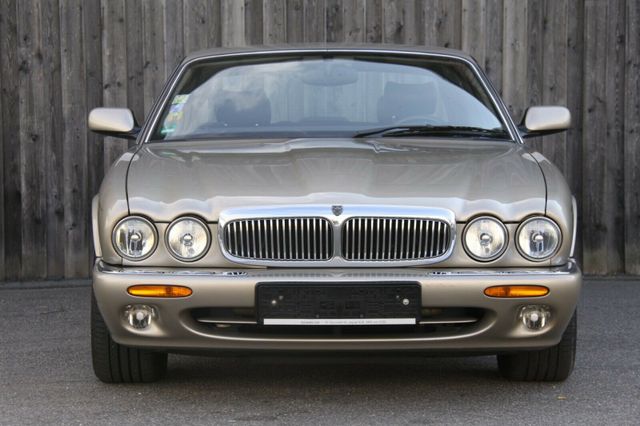 Jaguar XJ 4.0 Sovereign 2 Jahre Garantie