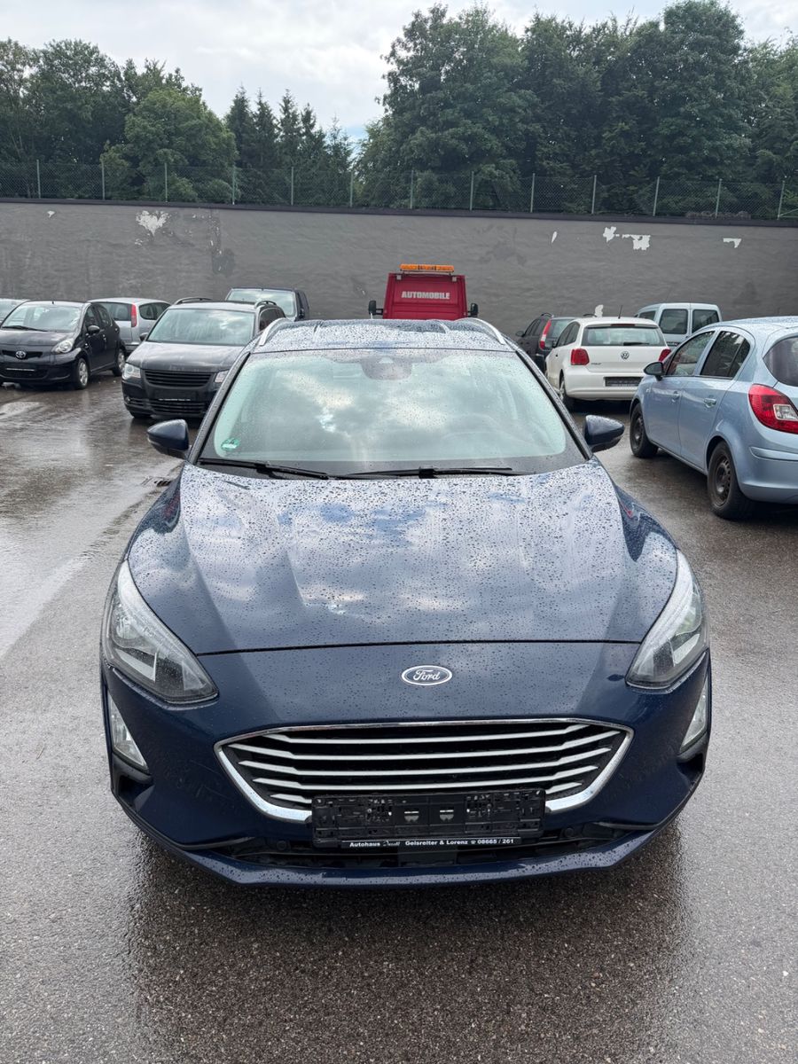 Ford Focus - 1