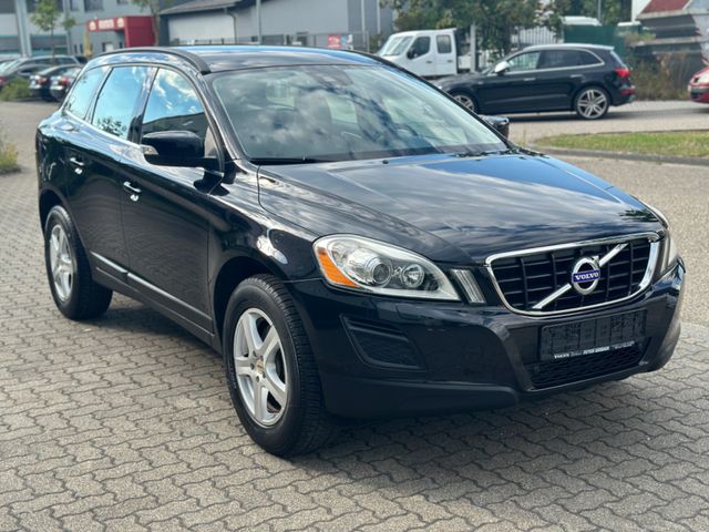 Volvo XC 60 Top Zustand!