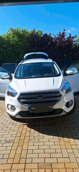 Ford Kuga Ecoboost 1,5 - Ford Kuga: Van