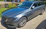 Mercedes-Benz 220 - Mercedes-Benz 220 mit Diesel-Antrieb: Kombi, Automatik