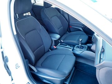 Bild 18 Ford Focus 125 PS Klimaauto. PDC v+h+Kamera Voll LED