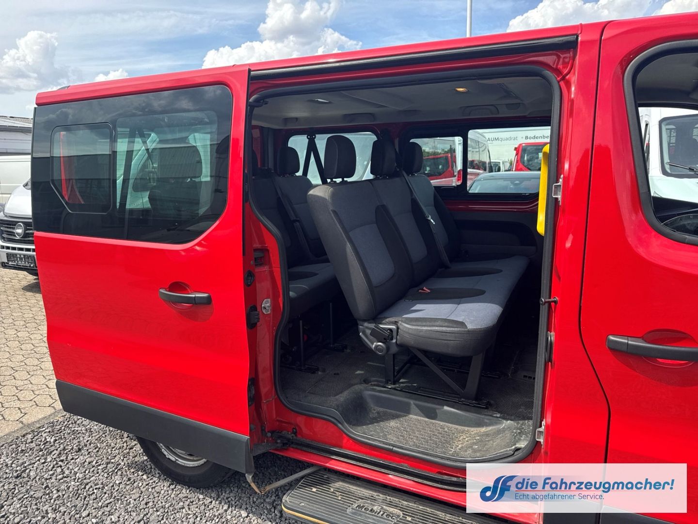 Fahrzeugabbildung Opel Vivaro B Kasten Combi L1H1 2,7t *1448 *EXPORT