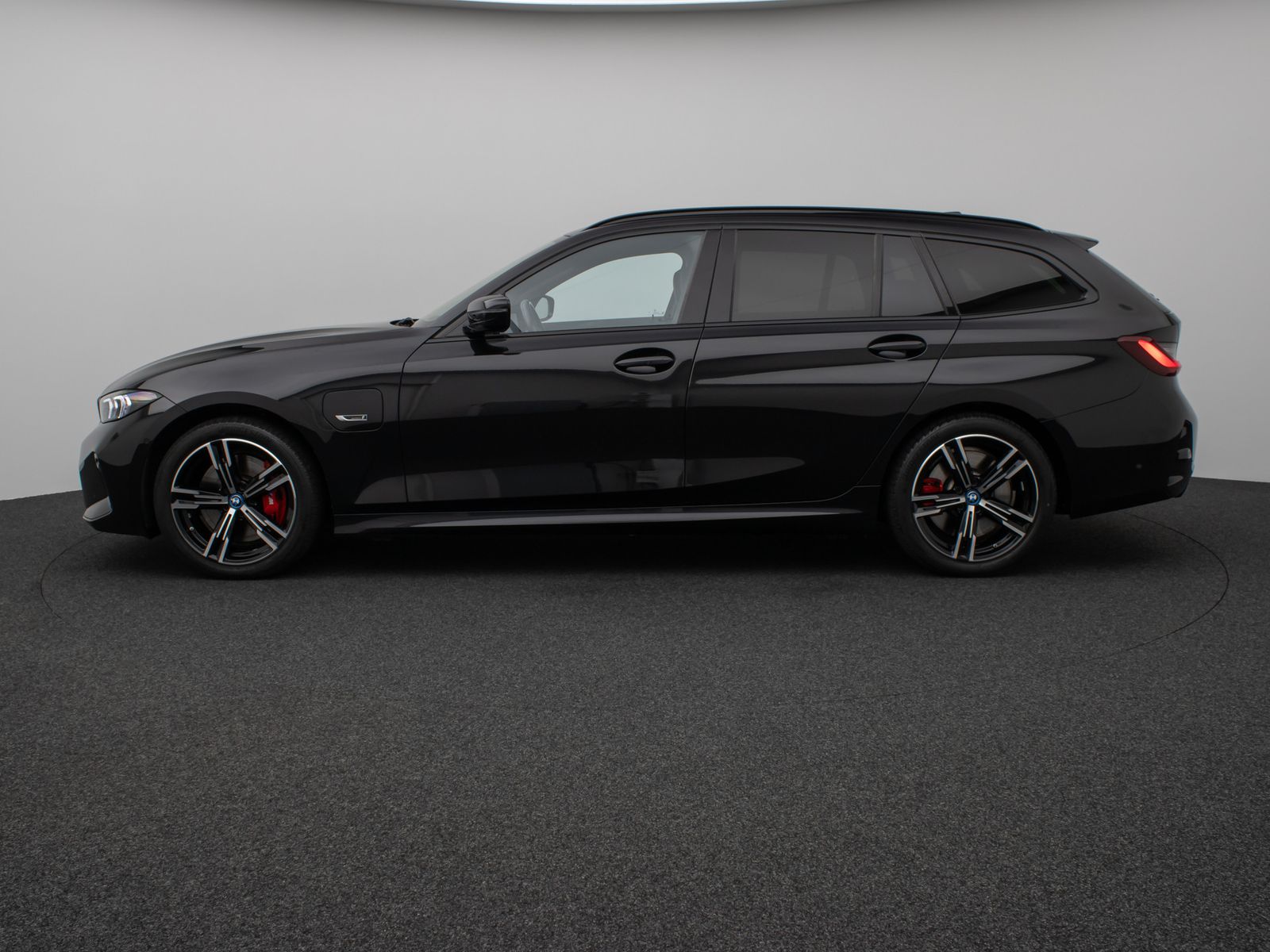 Fahrzeugabbildung BMW 330e M Sport Pro Kamera DAB CockPitPro Komfort