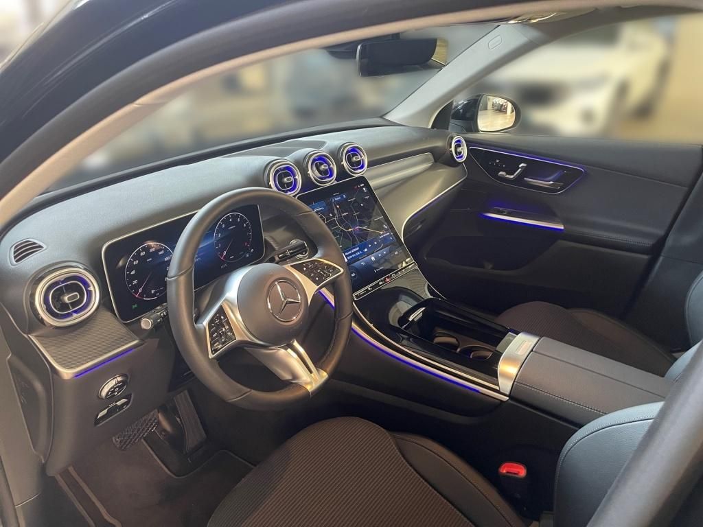 Fahrzeugabbildung Mercedes-Benz GLC 200 4M Avantg. Totwi. AHK Pano 360° LED SHZ