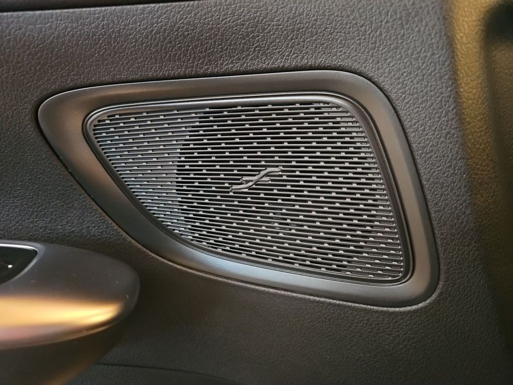 Fahrzeugabbildung Mercedes-Benz C 200 Avantg. ACC LED Navi Winterpaket 360° DAB