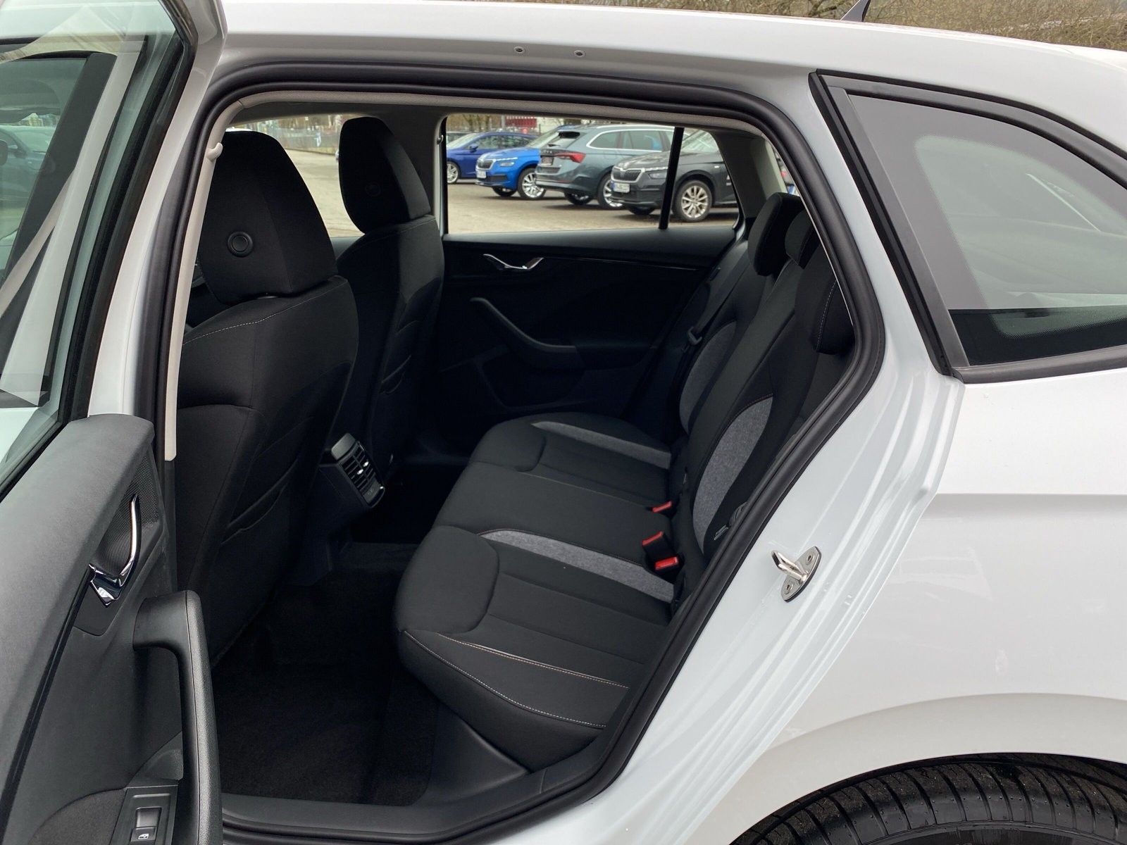 SKODA Scala Selection 1,0 TSI DSG 85kW/115PS - Image 13