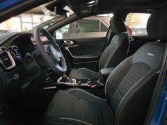 Fahrzeugabbildung Kia Ceed 1.6D GT-LINE+PANO+JBL+SHZ+KAMERA+GRA+LED