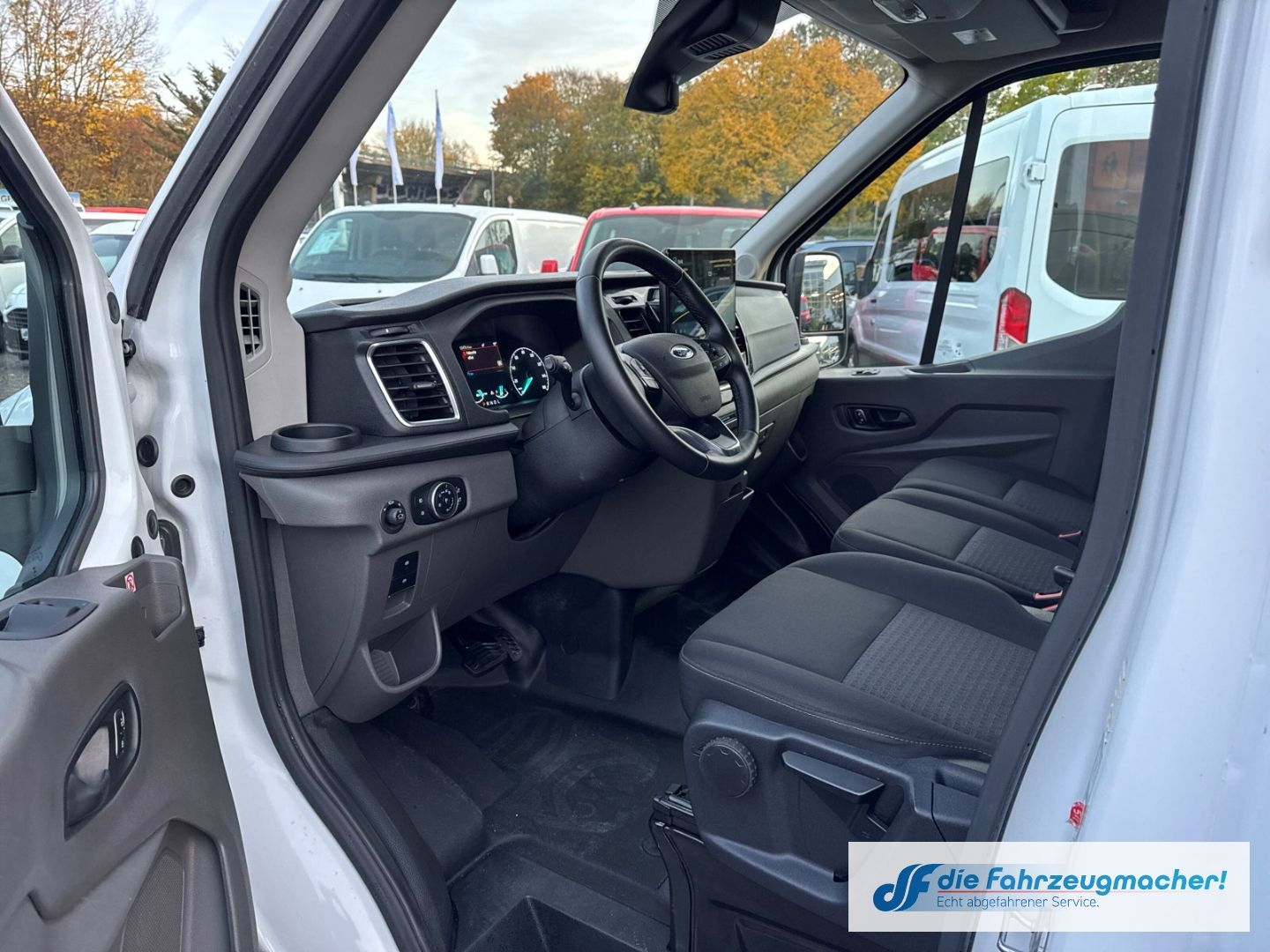 Fahrzeugabbildung Ford Transit Kasten E 350 L3 Trend Navi 360 Kamera AC