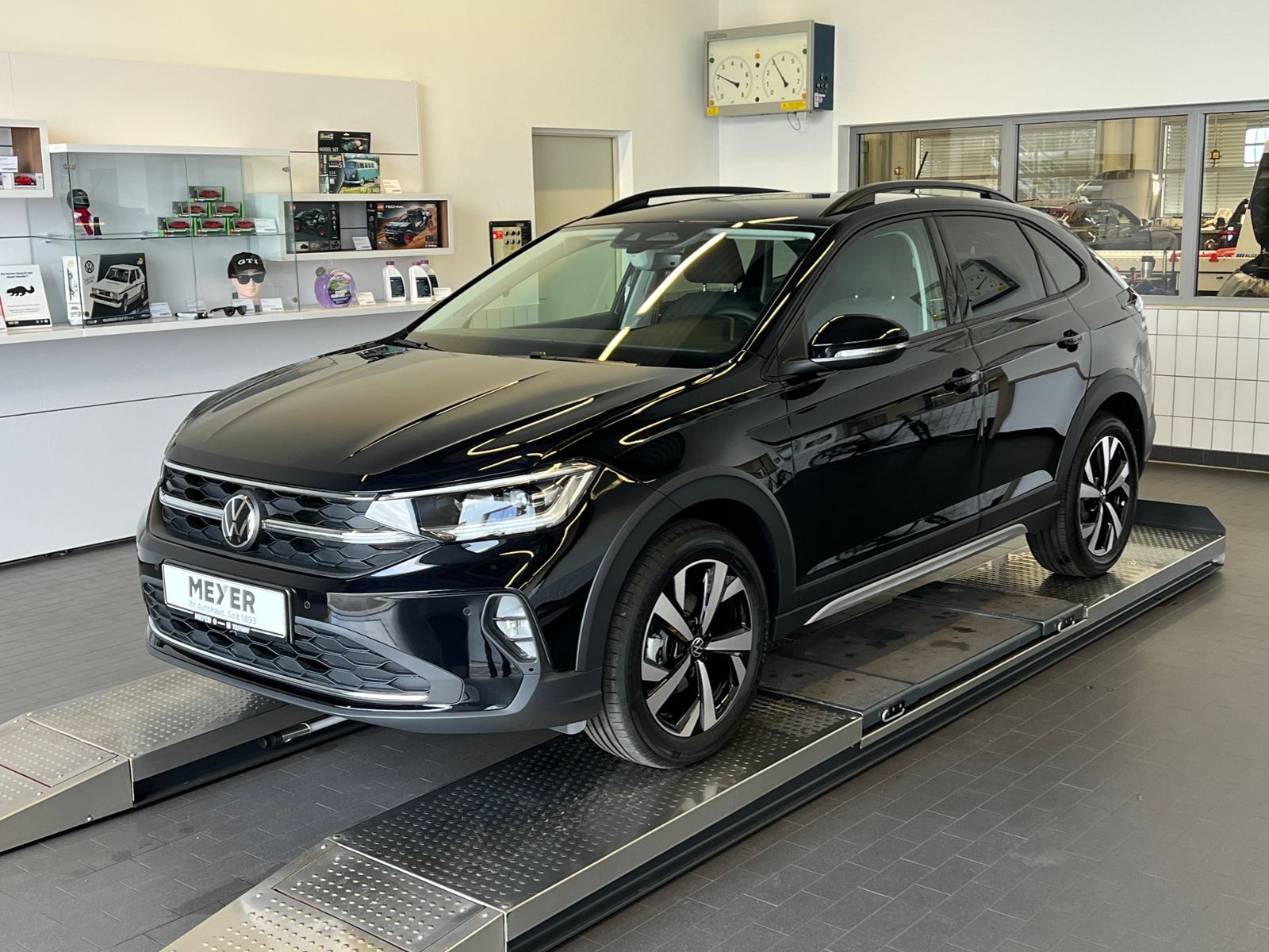 Fahrzeugabbildung Volkswagen Taigo Life 1.0 TSI DSG *Matrix,LED,ACC,Kamera,17