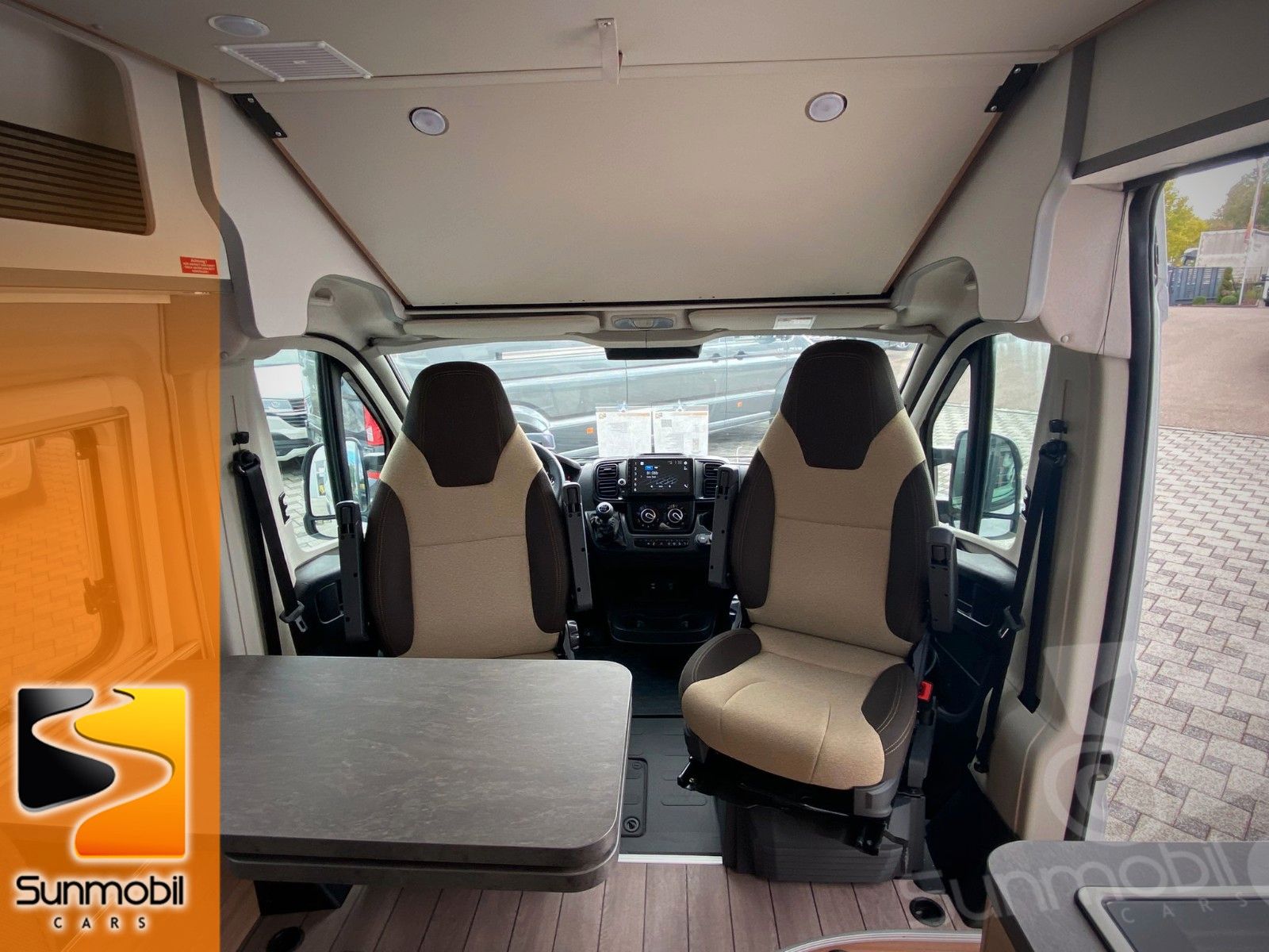 Fahrzeugabbildung Weinsberg CaraBus 600 DQ 140 PS Navi RFK