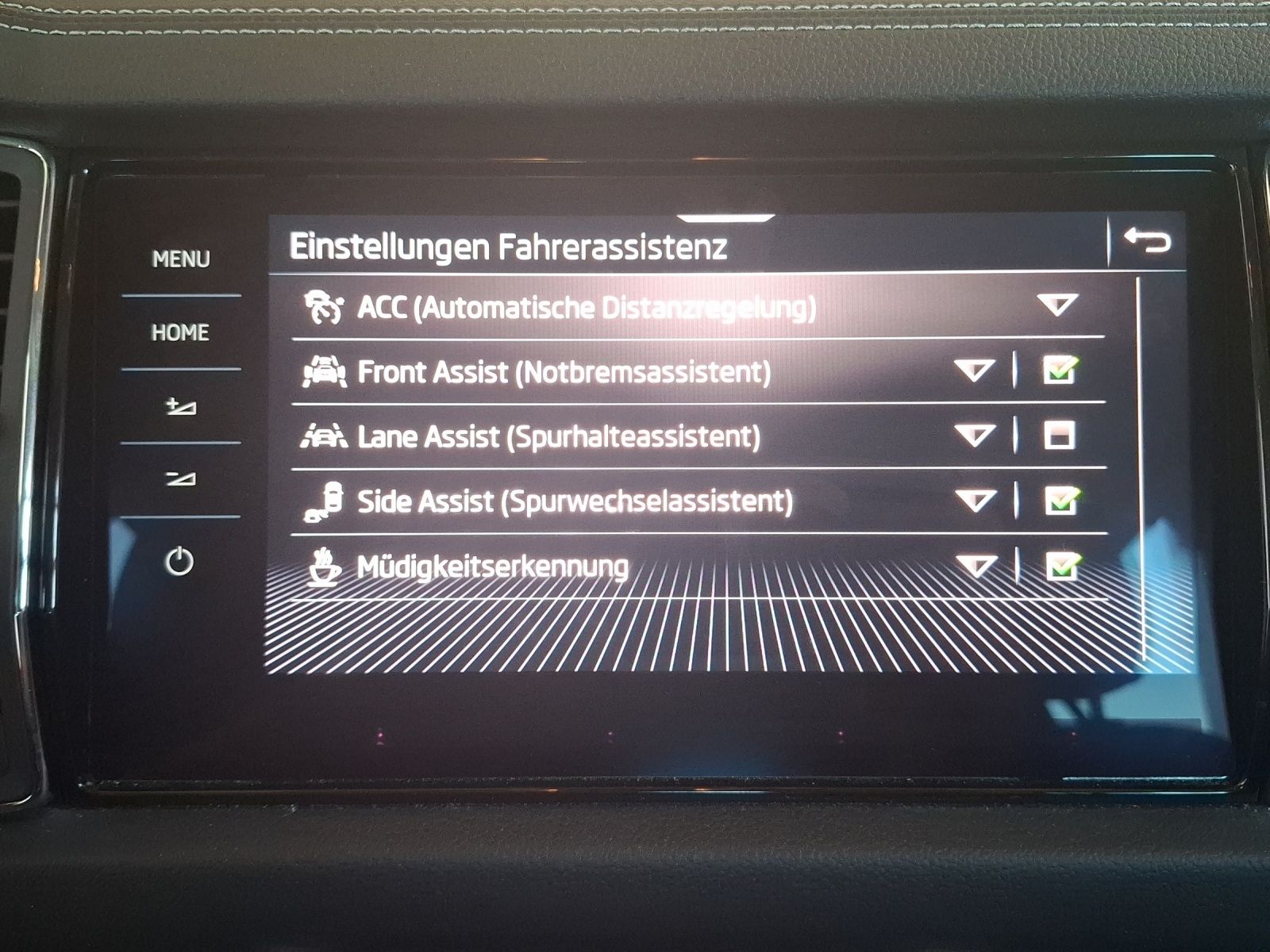 Fahrzeugabbildung SKODA Kodiaq TSI Style DSG 4x4 Matrix Navi AID ACC RFK