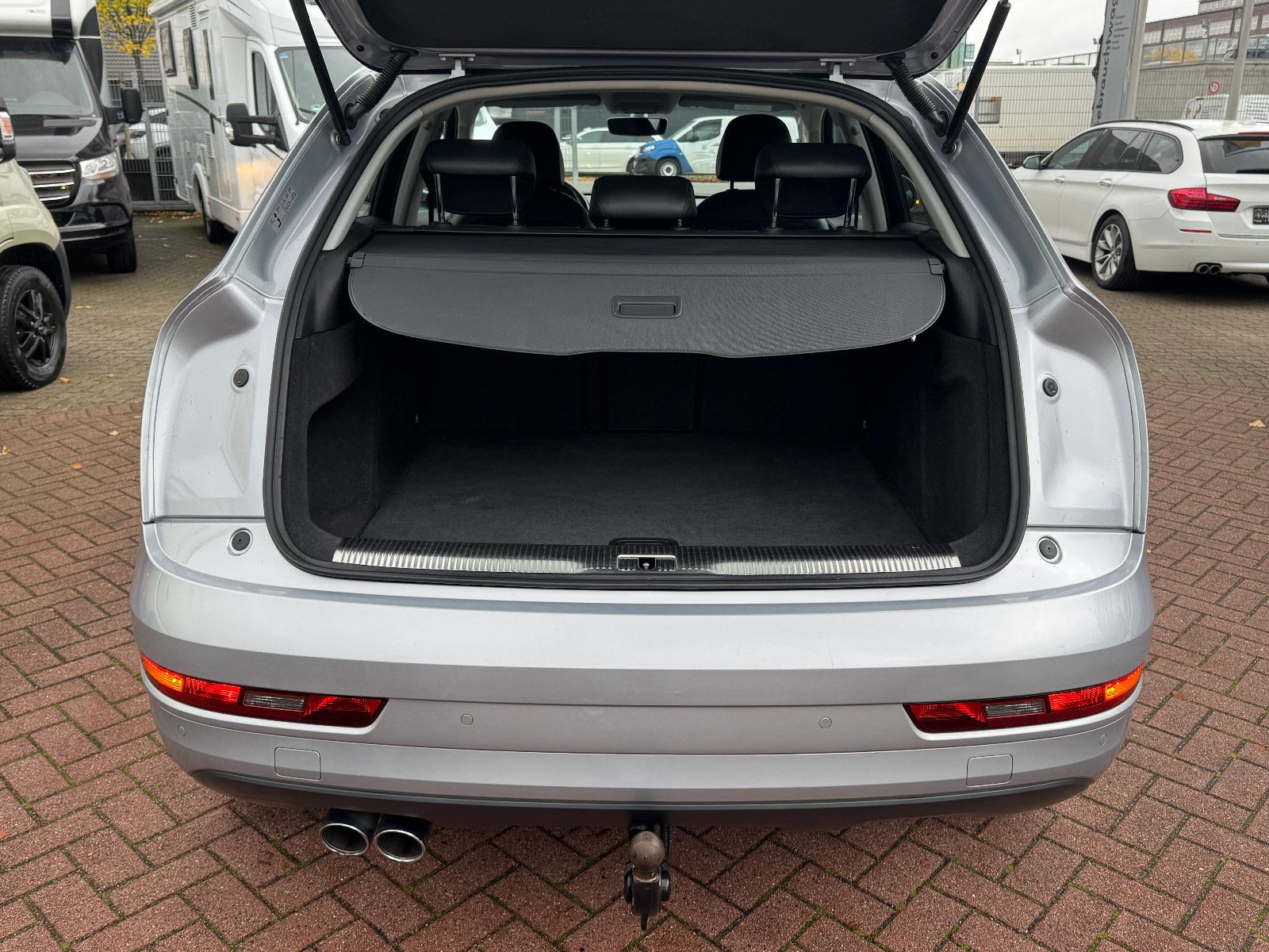 Fahrzeugabbildung Audi Q3 2.0 TDI QUATTRO S-TRONIC S-LINE SPORTPAKET