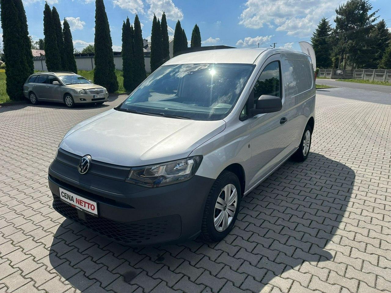 Volkswagen Caddy 2.0 122PS DSG 19000km !!