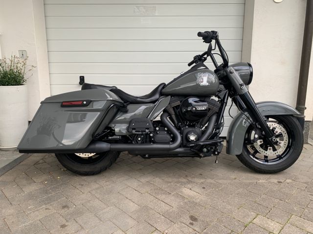 Harley-Davidson Road King FLHRK