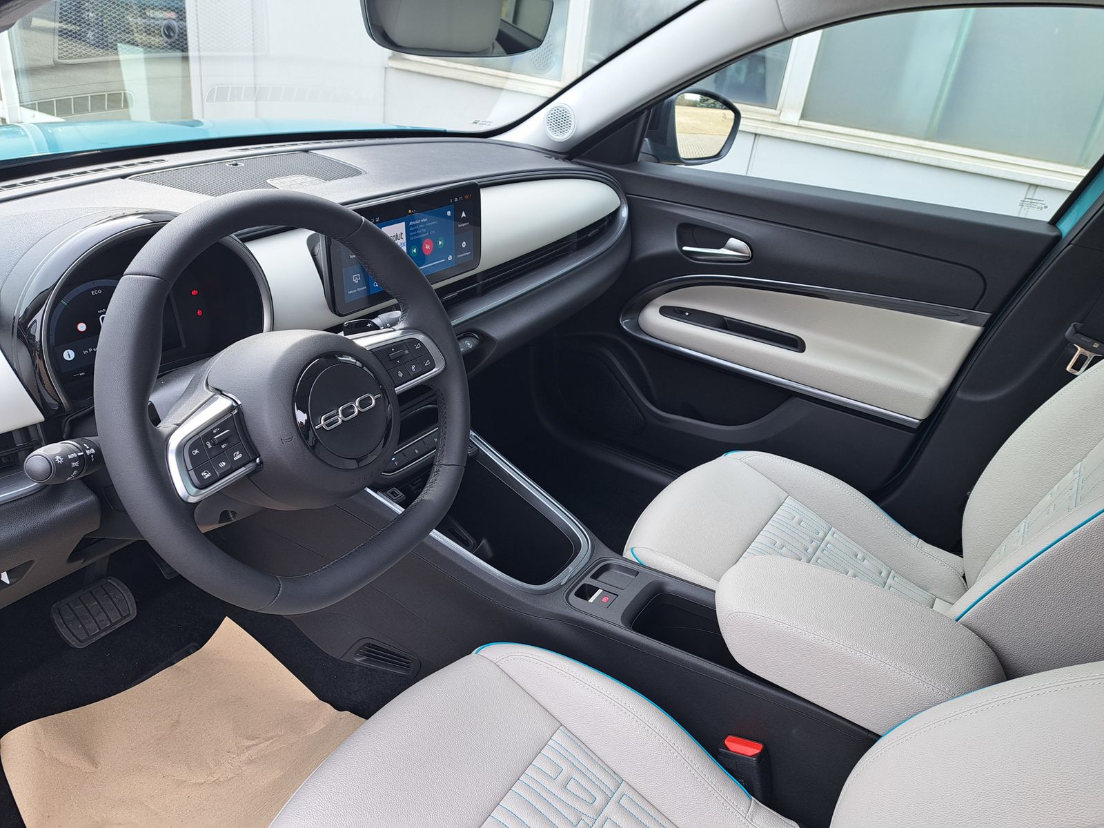 Fahrzeugabbildung Fiat 600 1.2 MHEV LaPrima AUTOMATIK LED NAVI SHZ -25%