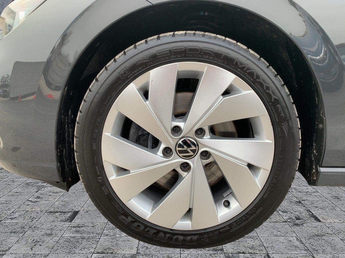 Volkswagen Golf - Bild 8