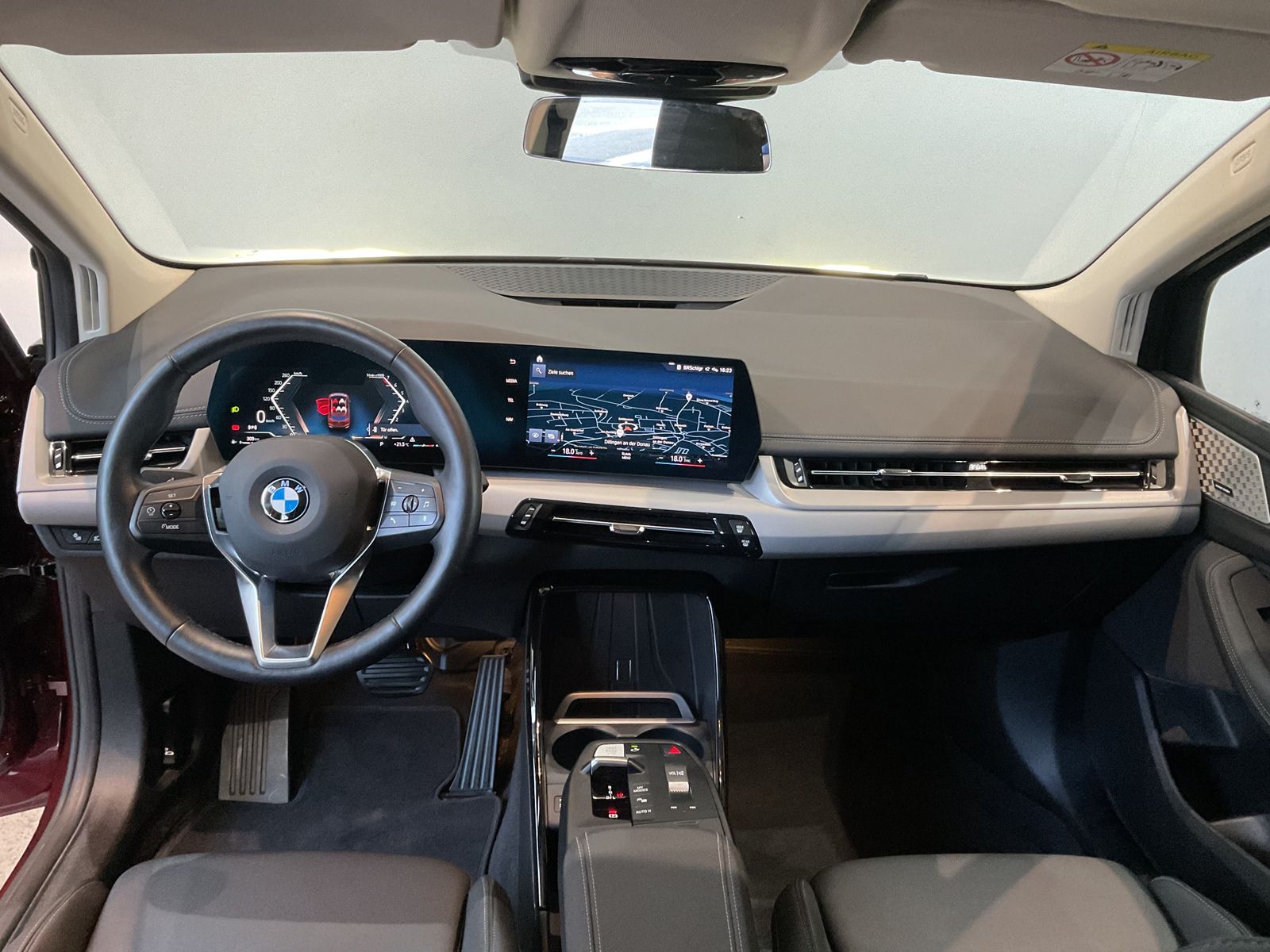 Fahrzeugeinzelansicht 7 Fahrzeugabbildung BMW 218i |Komfortzugang |AHK |Harman Kardon
