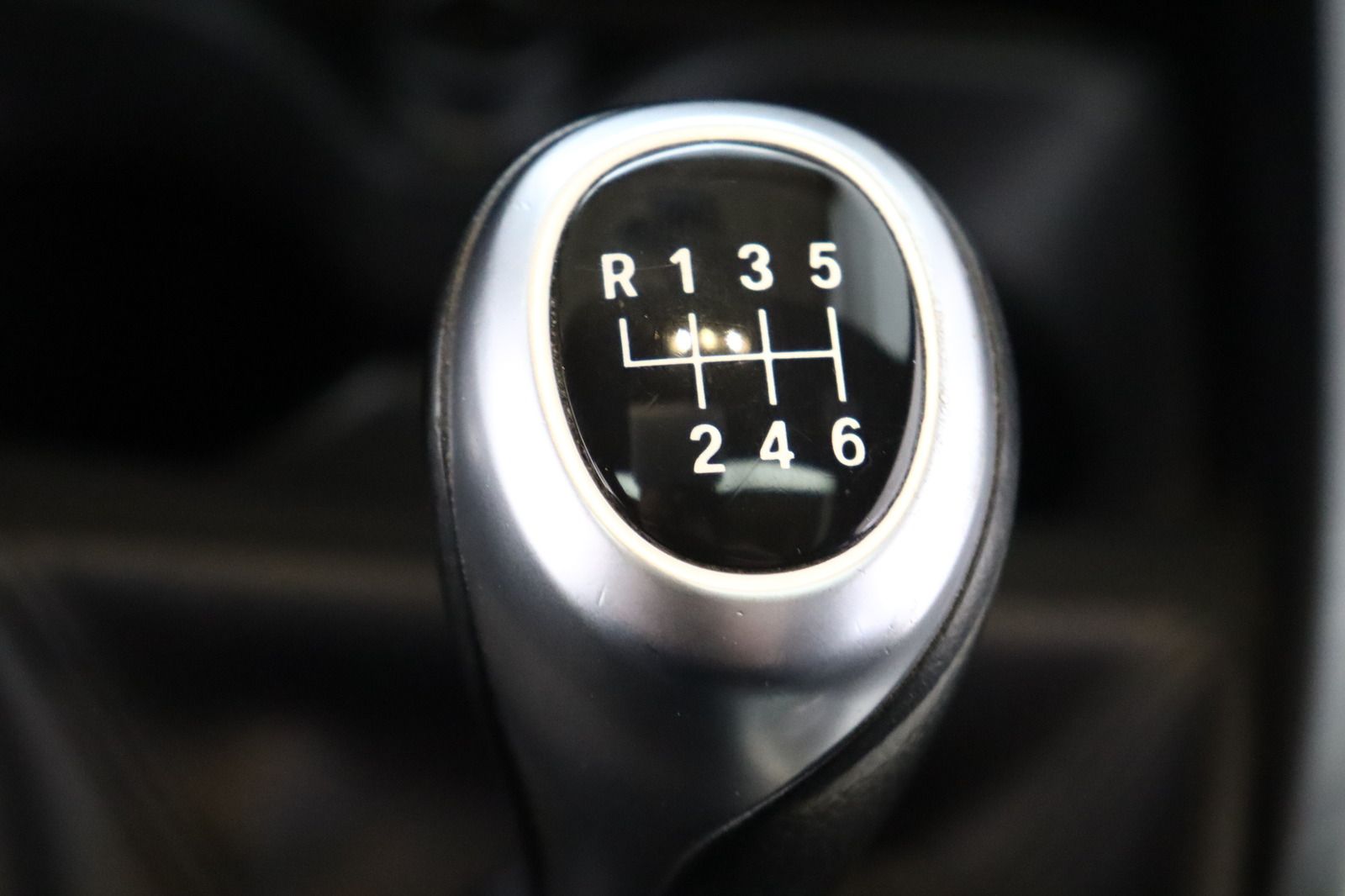 Fahrzeugabbildung BMW 118 d Sport-line * Bi-Xenon * PDC * Tempomat