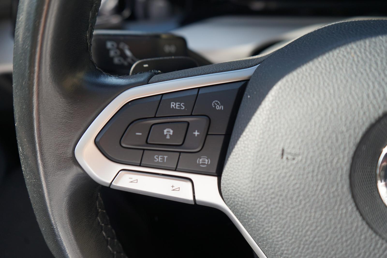 Volkswagen Golf VIII 1.0 eTSI Life LED Navi Sitzheizung ACC, миниатюра 20