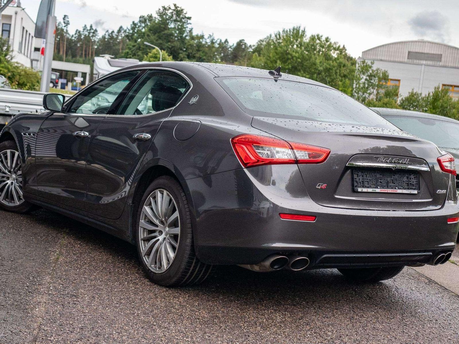 Fahrzeugabbildung Maserati Ghibli 3.0 V6 S Q4 Automatik