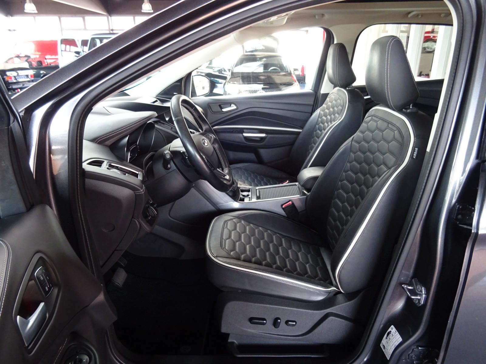 Ford Kuga TDCi 4x4 Vignale/ Navi/ BiXenon/ AHK/ 1Hand