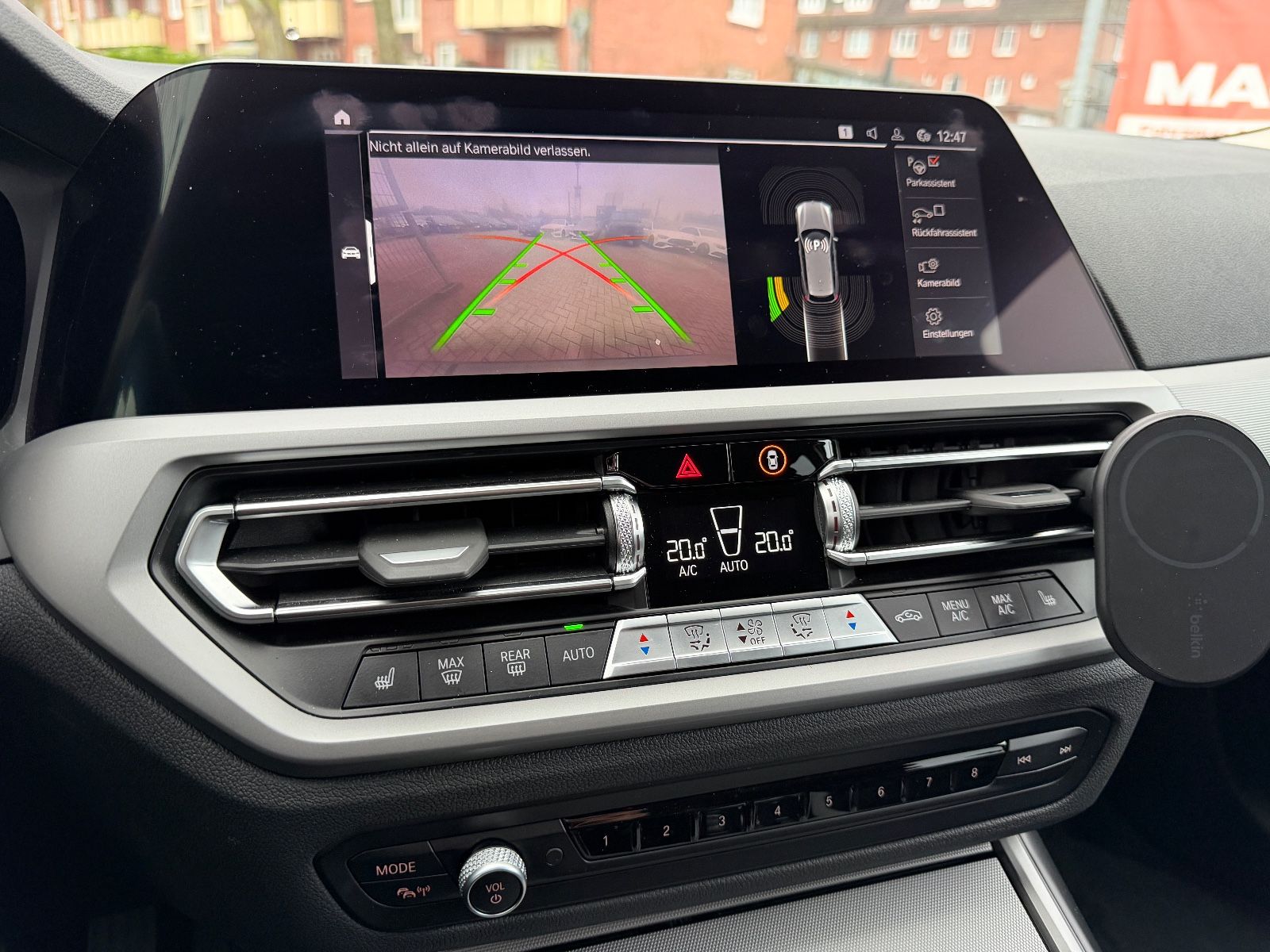 Fahrzeugabbildung BMW 318 3 Touring*LEDER*TEMPO*LED*APPLECAR*KAMERA*