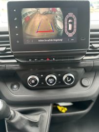 Renault Trafic - 12