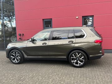 BMW X7 - 8
