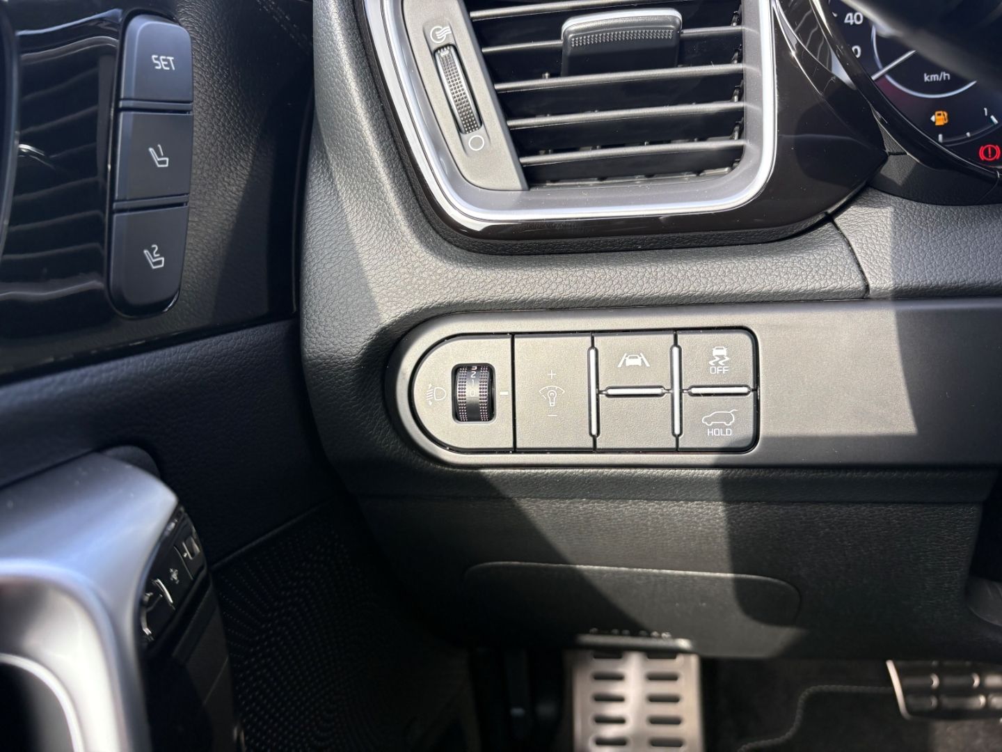 Fahrzeugabbildung Kia Ceed_sw Platinum Edition 1.5 T-GDI P4 TotWinkAss