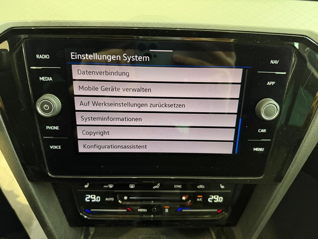 VW Passat Variant - Bild 23