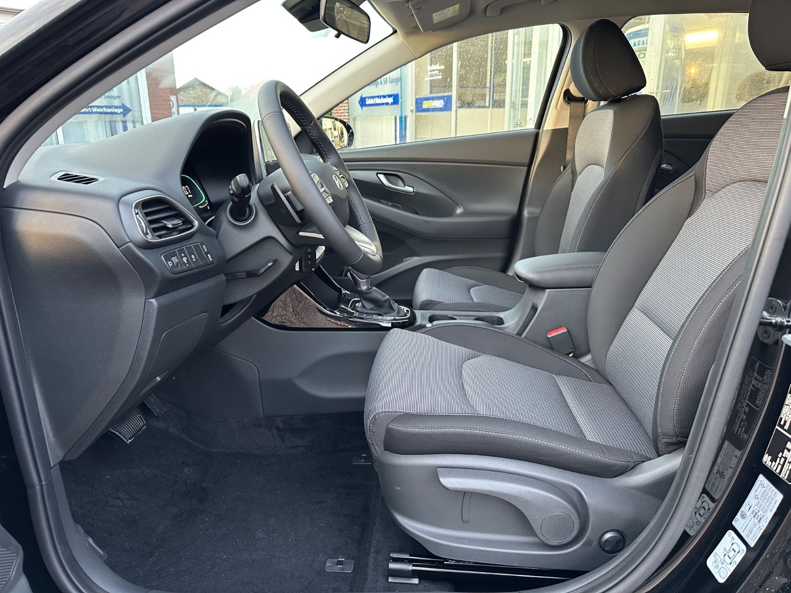 Fahrzeugabbildung Hyundai i30 Kombi 1.5 T-GDI Go DCT NAVI/LED/PDC/SHZ/VIRT