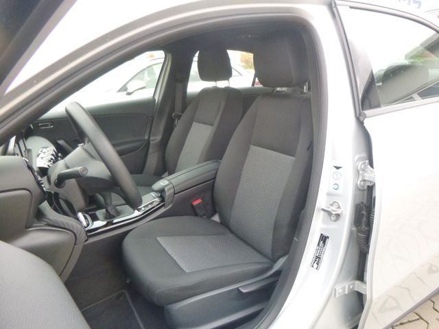 Fahrzeugabbildung Mercedes-Benz A 180 Limousine >NAV/LED/KAM/PDC/SHZ<