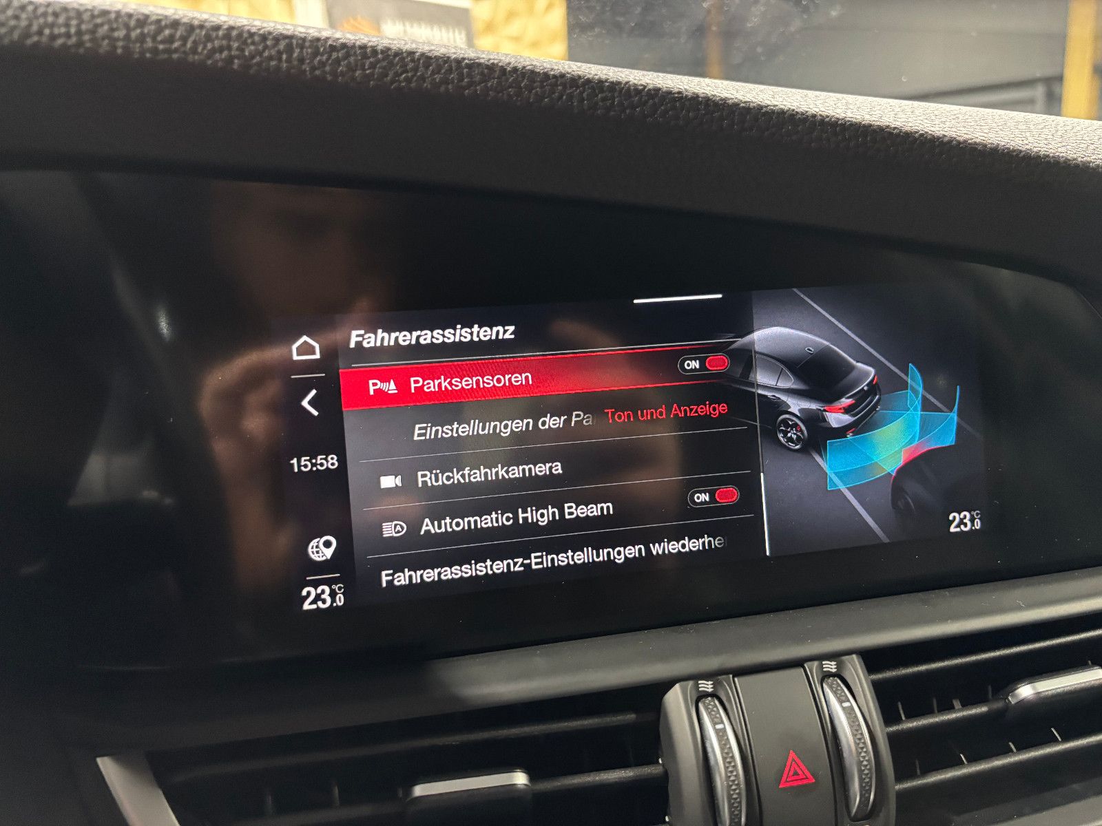 Fahrzeugabbildung Alfa Romeo Giulia Ti Q4/MEMORY/ACC/NAVI/KAMERA/SHZ