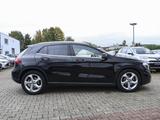 Mercedes-Benz GLA 180 Urban DCT KLIMA ALU ESP ASR Leder Komfor - Mercedes-Benz GLA 180 aus 2018