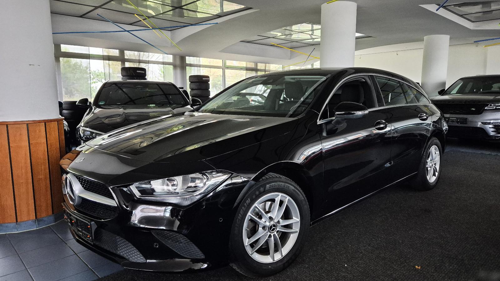 Mercedes-Benz CLA 180 /8xAlu/DAB/Navi/Parkassist/SHZ/Spur/Temp