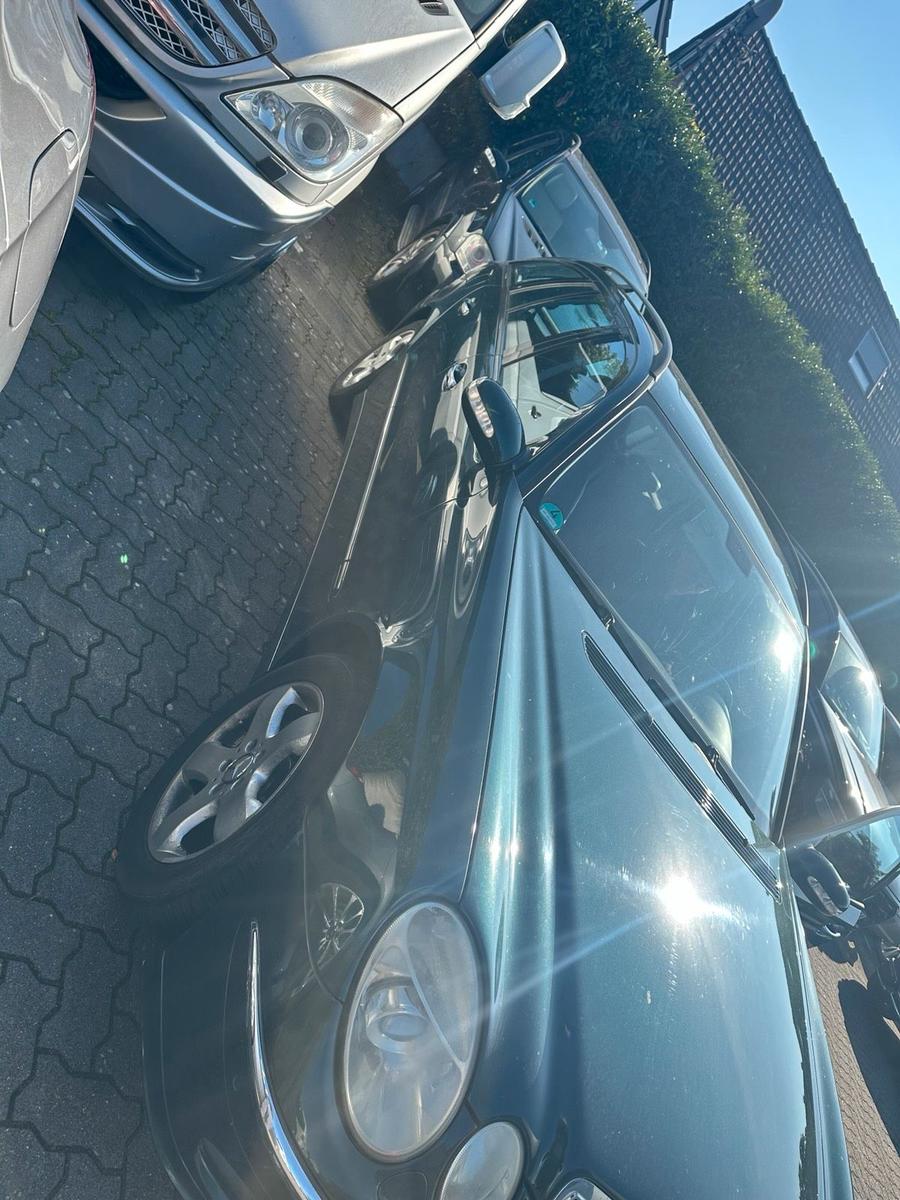 Mercedes-Benz  2005 — photo 8
