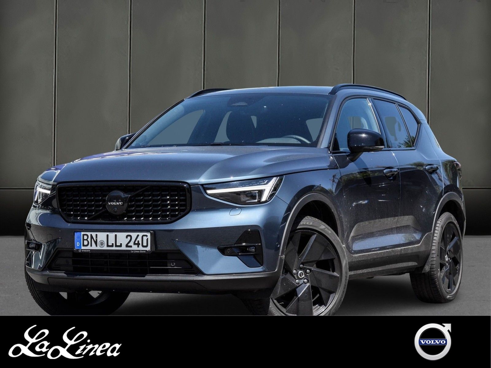 Volvo XC40 B4 Plus Black Edition