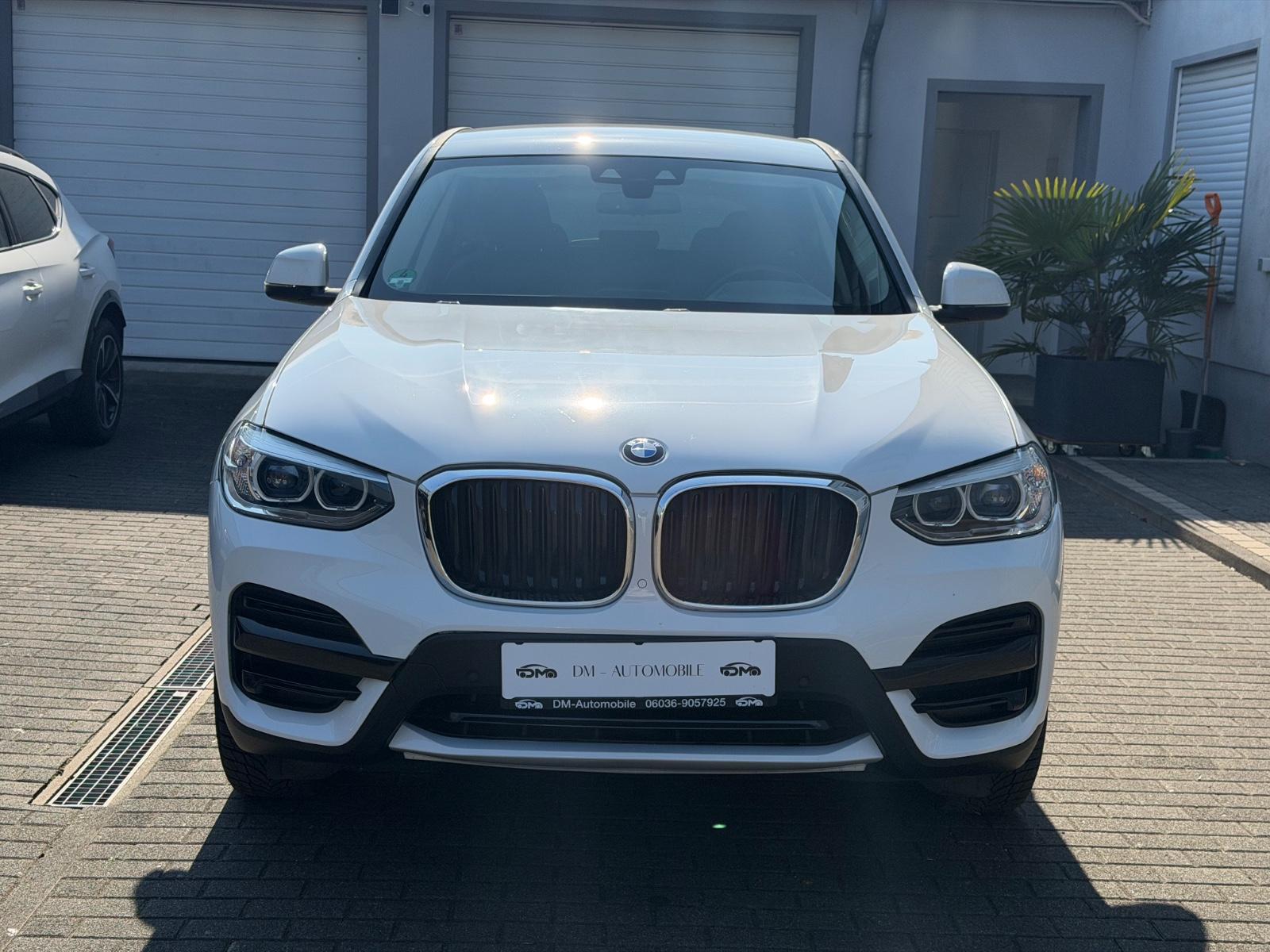 BMW X3 xDrive 20d Advantage Automatik LED NAVI LEDER