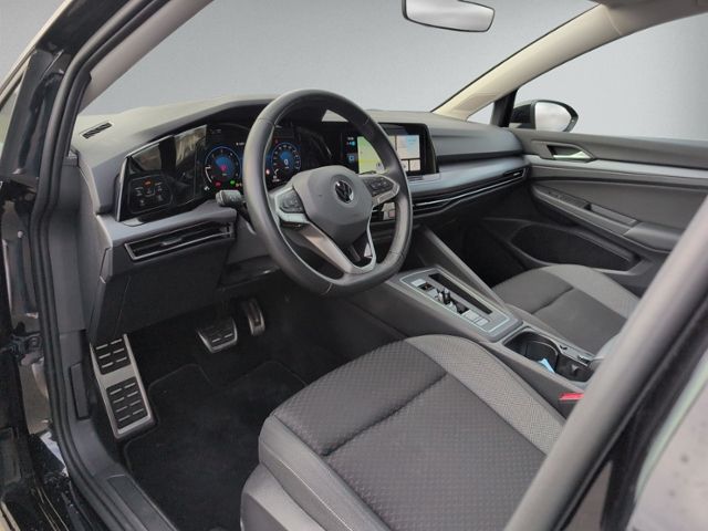 Golf VIII 2.0 TDI DSG ACTIVE AHK+LED+NAVI+RFK+SH